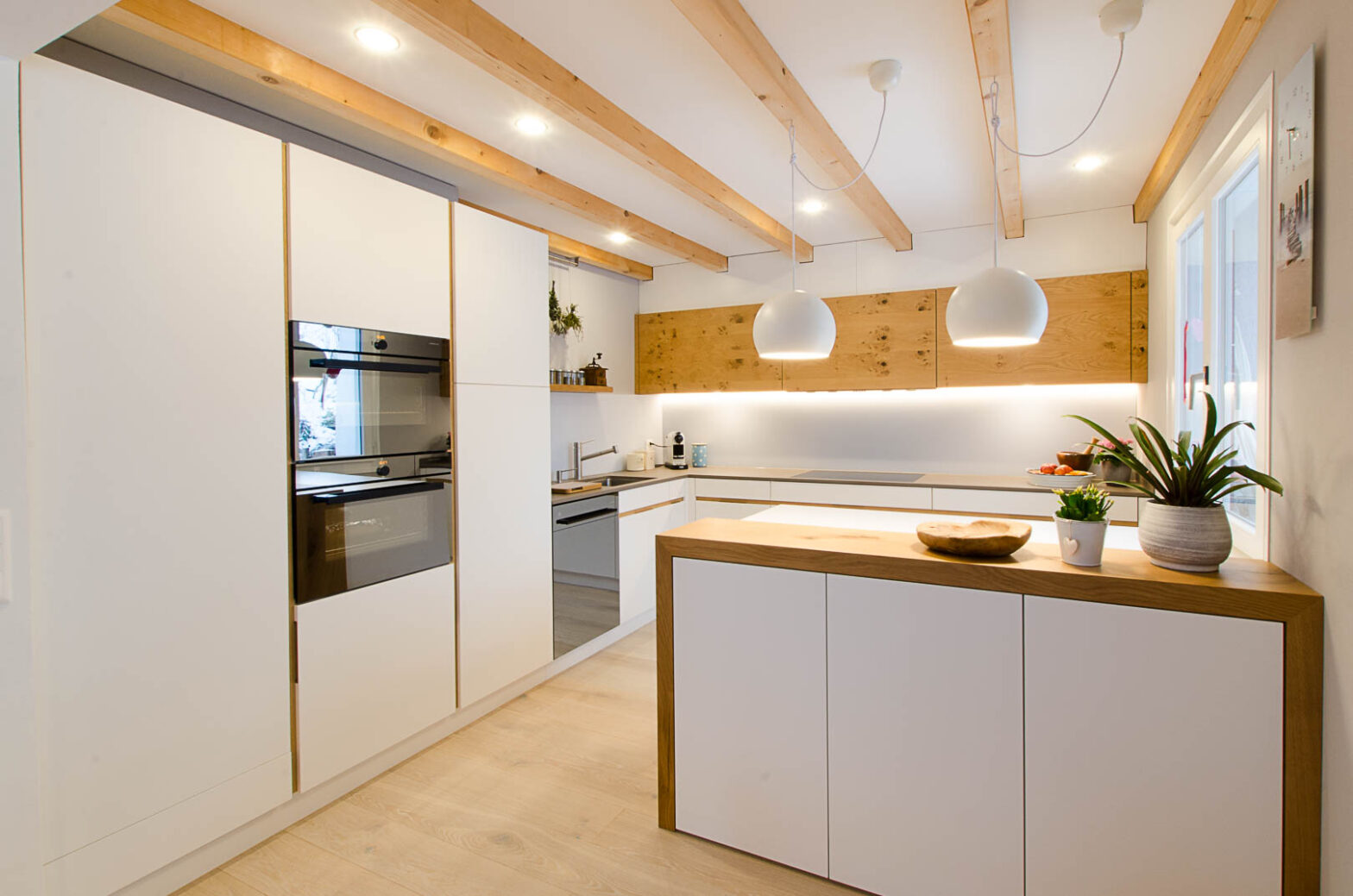Küche Holz Weiss Hide Griffe Holzgrimulde Bar